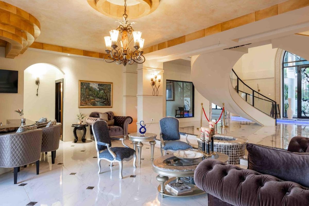 Villa Mimosa Jamaica Exclusive Luxury Stay- Resort Vibe Discovery Bay Extérieur photo