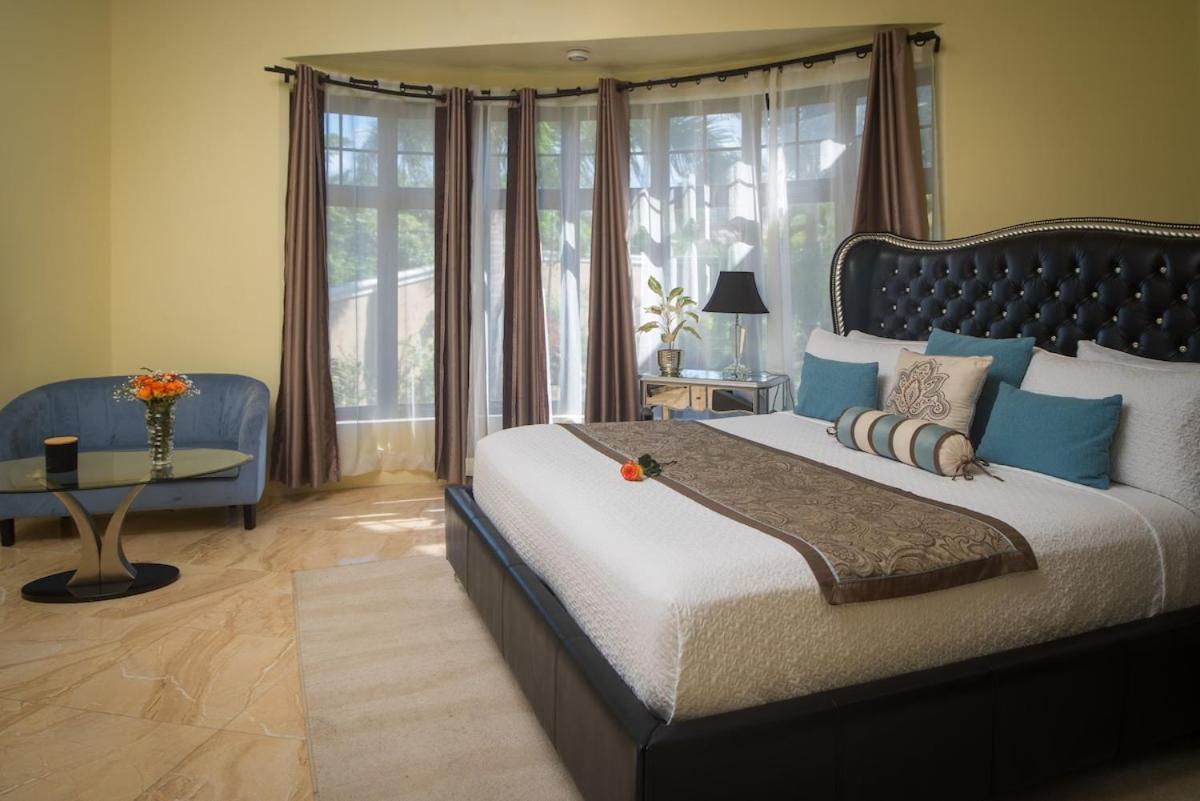 Villa Mimosa Jamaica Exclusive Luxury Stay- Resort Vibe Discovery Bay Extérieur photo