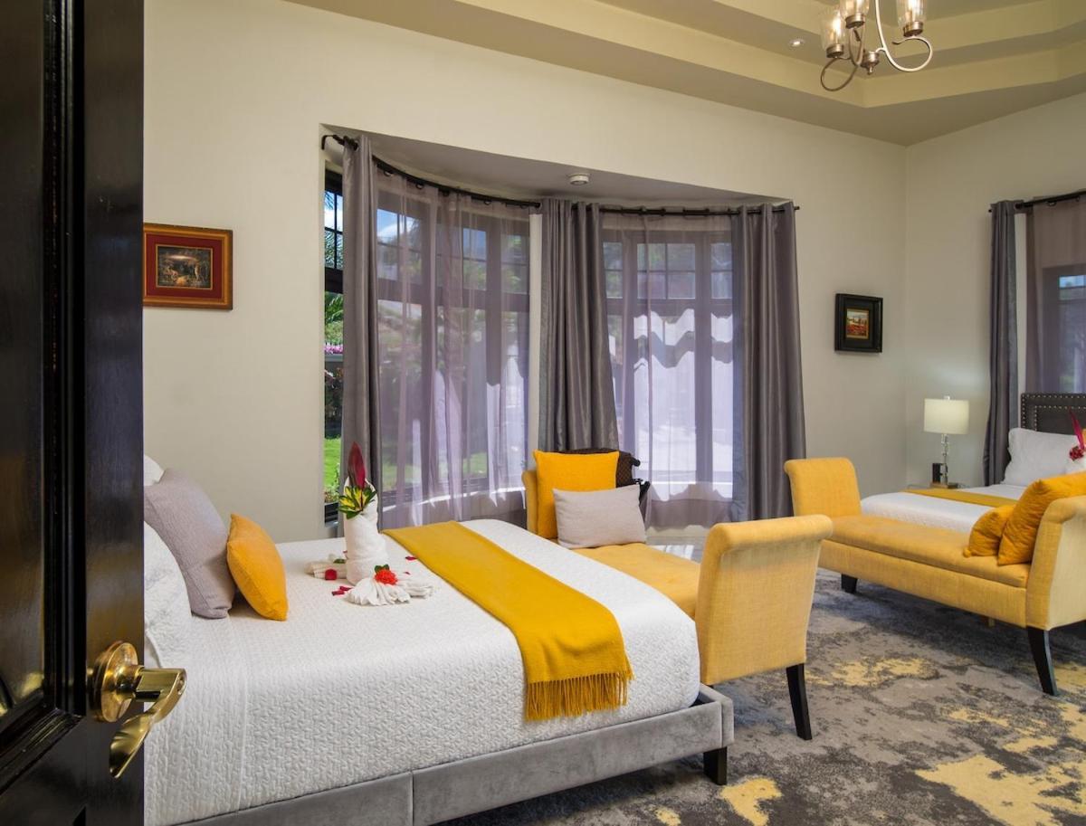 Villa Mimosa Jamaica Exclusive Luxury Stay- Resort Vibe Discovery Bay Extérieur photo